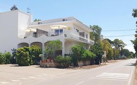 Rest House The Village